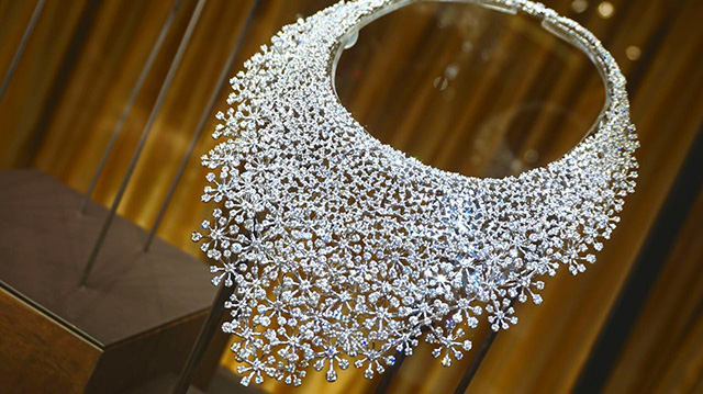 《永恒之星》項(xiàng)鏈展示 《永恒之星》項(xiàng)鏈展示